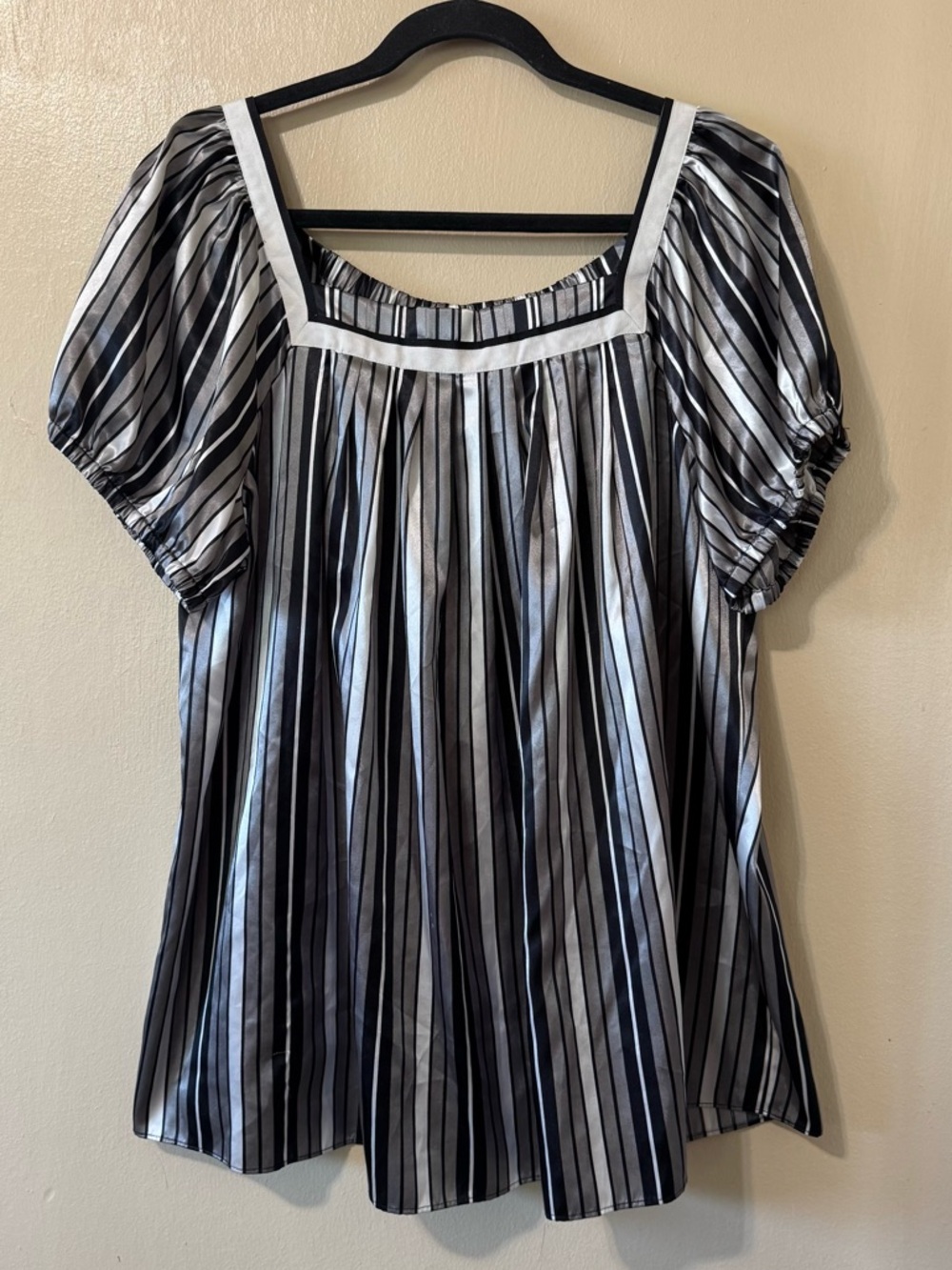 Lane Bryant Black & White Striped Square-Neck Puff Sleeve Blouse